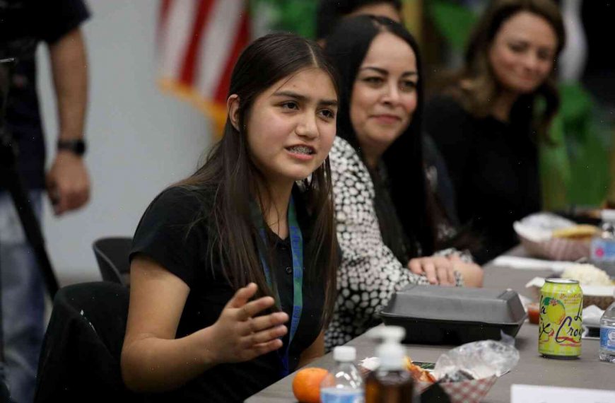 L.A. Unified School District’s enrollment plan isn’t as dire as it may seem