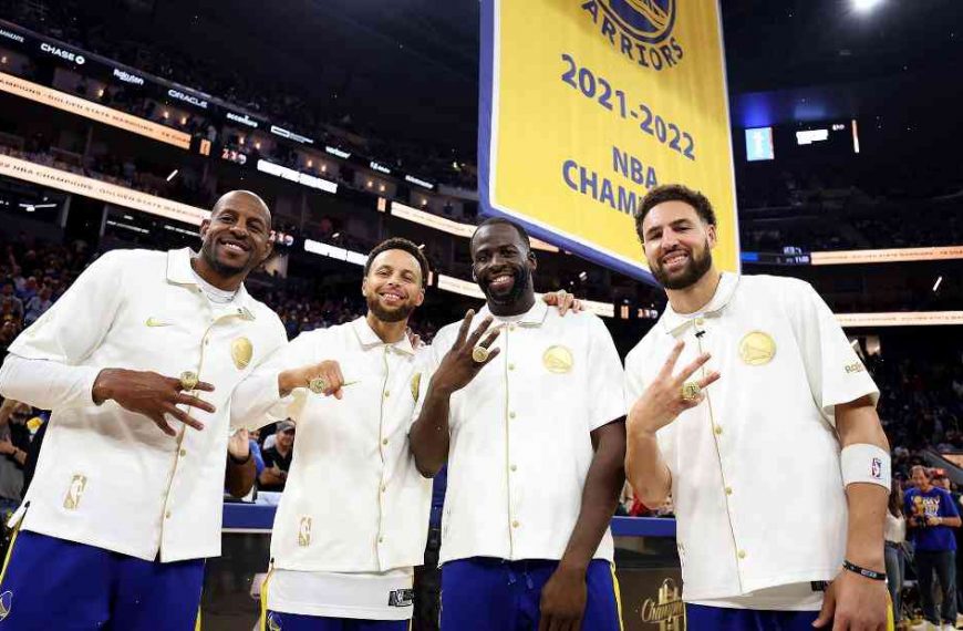 The Los Angeles Lakers’ First Championship Ring Ceremony
